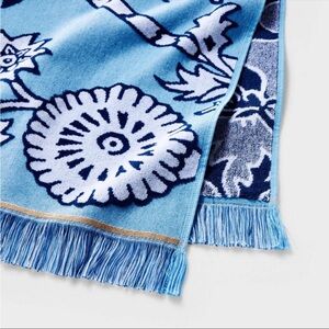 Roller Rabbit x Target Floral Vines Beach Towel Blue, NWT